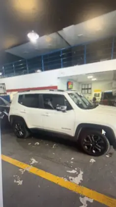 JEEP RENEGADE 1.3 T270 TURBO FLEX LONGITUDE AT6 JEEP RENEGADE 1.3 T270 TURBO FLEX LONGITUDE AT6