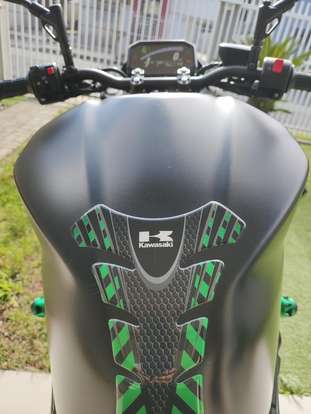 KAWASAKI-Z500 SE-2024