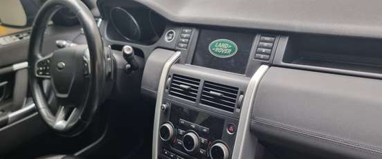 LAND ROVER-DISCOVERY SPORT-2016