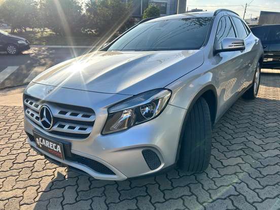 MERCEDES-BENZ-GLA 200-2018