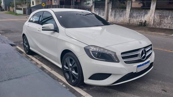 MERCEDES-BENZ CLASSE A 1.6 200 TURBO URBAN GASOLINA 4P AUTOMATIZADO