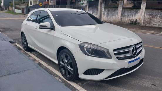MERCEDES-BENZ-CLASSE A-1.6 200 TURBO URBAN GASOLINA 4P AUTOMATIZADO MERCEDES-BENZ-CLASSE A-2013