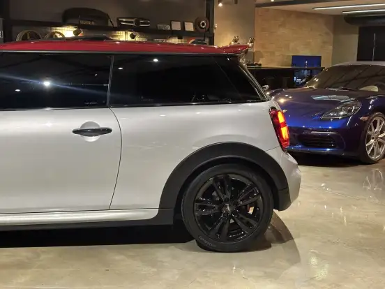 MINI-COOPER-2.0 JOHN COOPER WORKS 16V TURBO GASOLINA 2P AUTOMATICO MINI-COOPER-2017