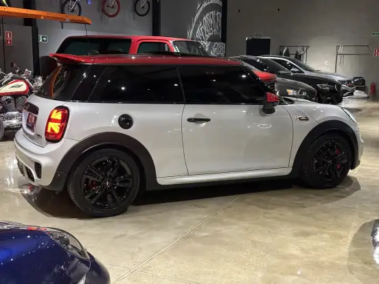 MINI-COOPER-2.0 JOHN COOPER WORKS 16V TURBO GASOLINA 2P AUTOMATICO MINI-COOPER-2017