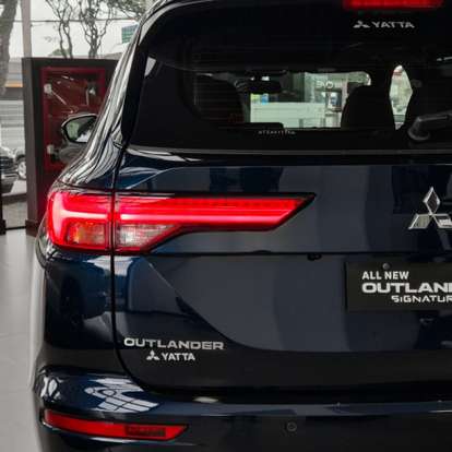 MITSUBISHI-OUTLANDER-2025