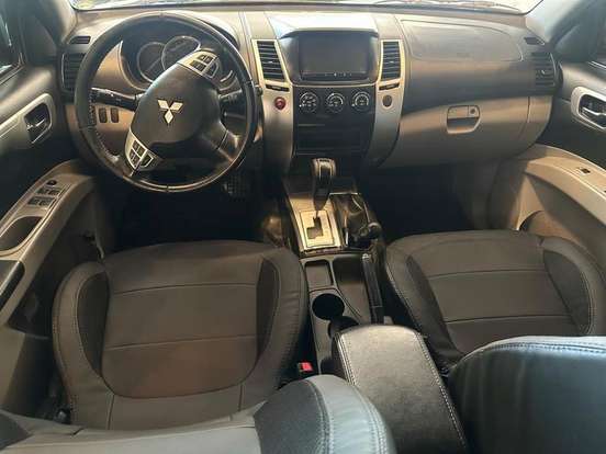 MITSUBISHI-PAJERO DAKAR-2012
