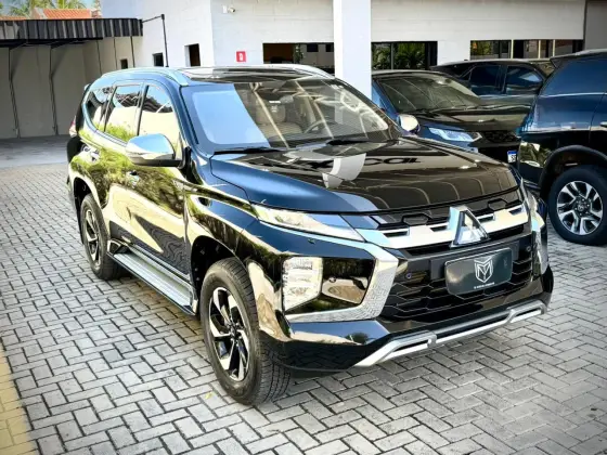 MITSUBISHI PAJERO SPORT 2.4 16V MIVEC TURBO DIESEL HPE-S AWD AUTOMÁTICO