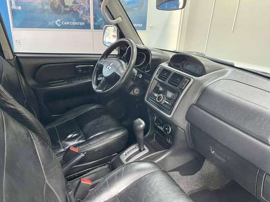 MITSUBISHI-PAJERO TR4-2.0 4X2 16V 140CV FLEX 4P AUTOMÁTICO MITSUBISHI-PAJERO TR4-2012