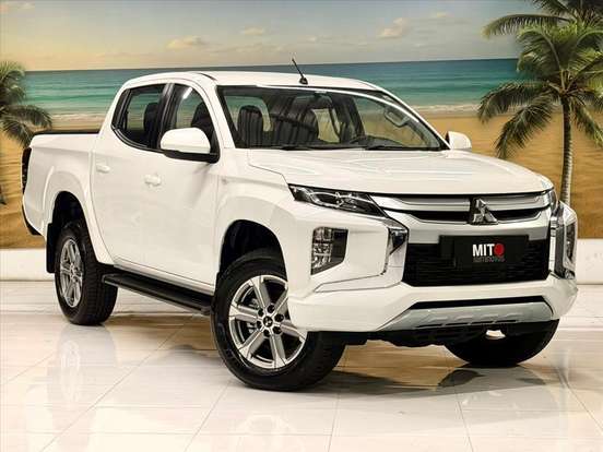 MITSUBISHI-TRITON-2.4 BITURBO DIESEL CD GLS 4X4 AUTOMÁTICO MITSUBISHI-TRITON-2024
