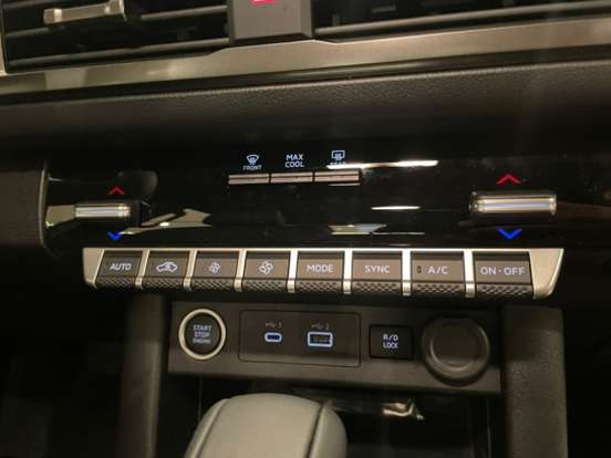 MITSUBISHI-TRITON-2.4 BITURBO DIESEL CD KATANA 4X4 AUTOMÁTICO MITSUBISHI-TRITON-2026