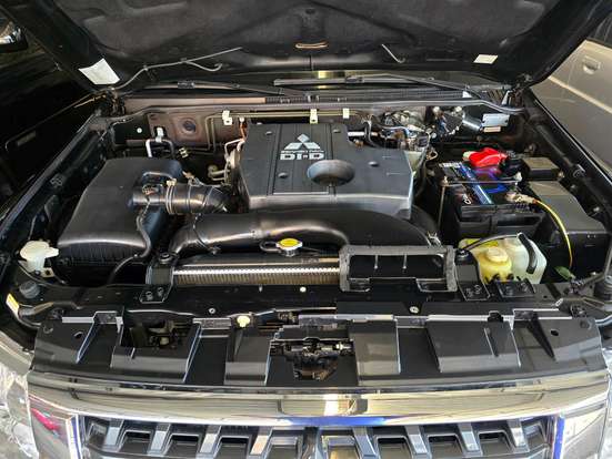 MITSUBISHI-PAJERO FULL-3.2 HPE 4X4 16V TURBO INTERCOOLER DIESEL 4P AUTOMÁTICO MITSUBISHI-PAJERO FULL-2017