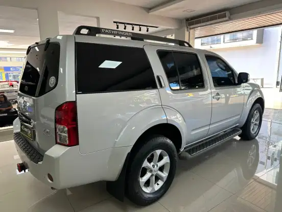 NISSAN-PATHFINDER-2.5 LE 4X4 TURBO INTERCOOLER DIESEL 4P AUTOMÁTICO NISSAN-PATHFINDER-2008