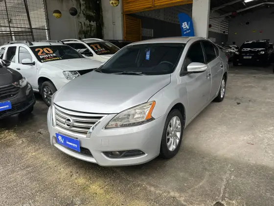 NISSAN SENTRA 2.0 SV 16V FLEX 4P AUTOMÁTICO NISSAN SENTRA 2.0 SV 16V FLEX 4P AUTOMÁTICO