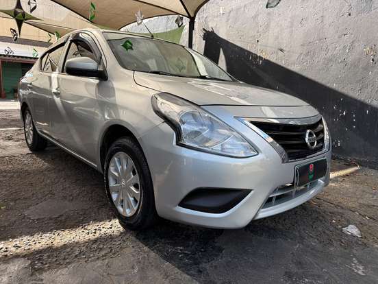 NISSAN-VERSA-2016