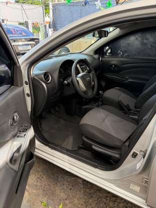 NISSAN-VERSA-2016