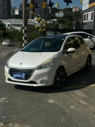 PEUGEOT 208 1.6 GRIFFE 16V FLEX 4P MANUAL