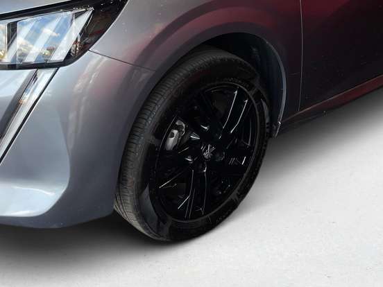 PEUGEOT-208-2022
