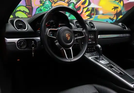 PORSCHE-718-2017