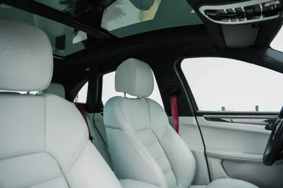 PORSCHE-MACAN-2024
