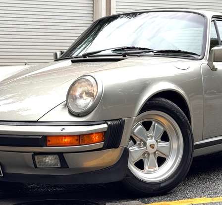 PORSCHE-911-1985