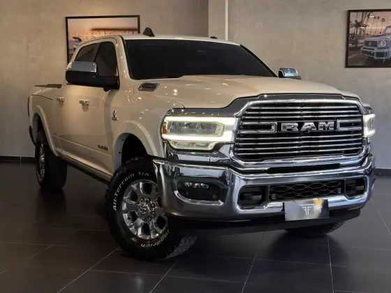 RAM 3500 6.7 I6 TURBO DIESEL LARAMIE CD 4X4 AUTOMÁTICO