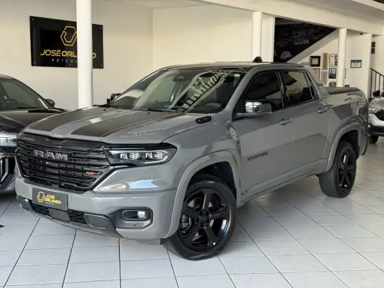 RAM RAMPAGE 2.0 HURRICANE 4 TURBO GASOLINA R/T 4X4 AUTOMÁTICO