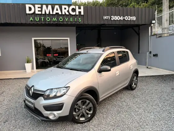 RENAULT SANDERO 1.6 STEPWAY 8V FLEX 4P MANUAL