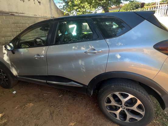 RENAULT-CAPTUR-1.6 16V SCE FLEX INTENSE X-TRONIC RENAULT-CAPTUR-2019