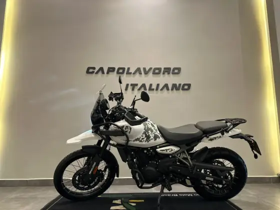 ROYAL ENFIELD HIMALAYAN 450 KAMET WHITE 