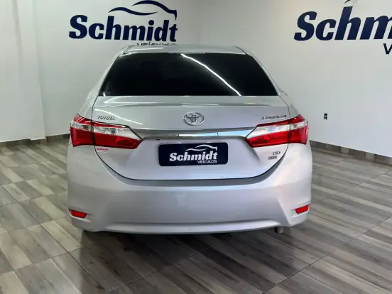 TOYOTA-COROLLA-2015