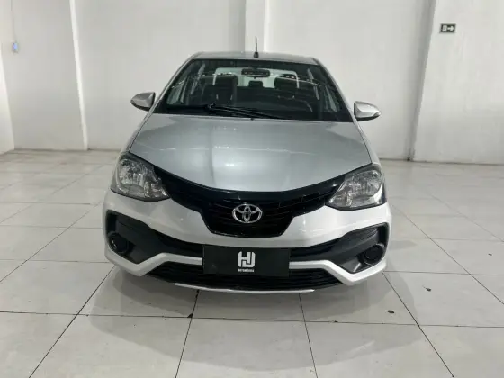 TOYOTA ETIOS 1.5 X PLUS SEDAN 16V FLEX 4P AUTOMÁTICO TOYOTA ETIOS 1.5 X PLUS SEDAN 16V FLEX 4P AUTOMÁTICO