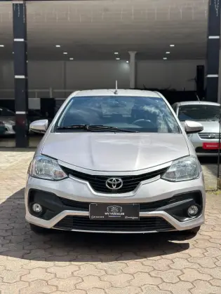 TOYOTA ETIOS 1.5 XS 16V FLEX 4P AUTOMÁTICO TOYOTA ETIOS 1.5 XS 16V FLEX 4P AUTOMÁTICO