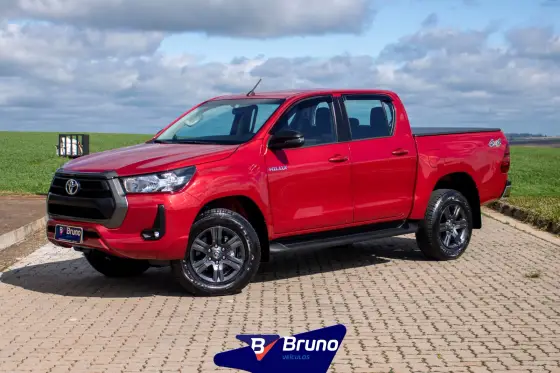 TOYOTA HILUX 2.8 D-4D TURBO DIESEL CD SR 4X4 AUTOMÁTICO TOYOTA HILUX 2.8 D-4D TURBO DIESEL CD SR 4X4 AUTOMÁTICO