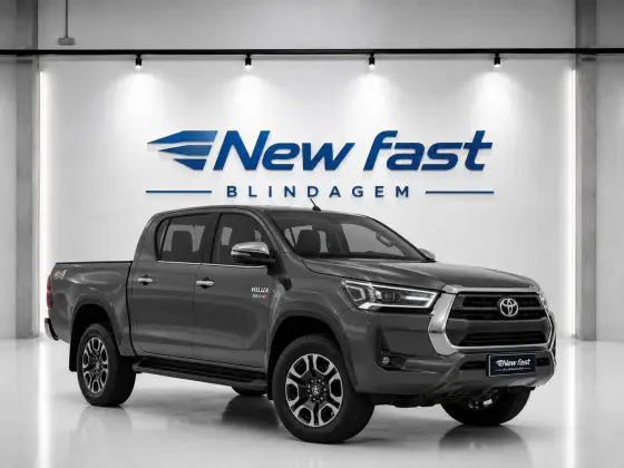 TOYOTA HILUX 2.8 D-4D TURBO DIESEL CD SRX 4X4 AUTOMÁTICO