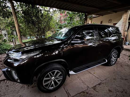 TOYOTA-HILUX SW4-2.8 SRX 4X4 16V TURBO INTERCOOLER DIESEL 4P AUTOMÁTICO TOYOTA-HILUX SW4-2018