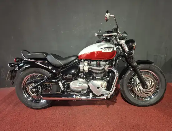 TRIUMPH BONNEVILLE SPEEDMASTER 