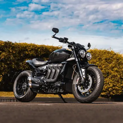 TRIUMPH ROCKET III STORM R 