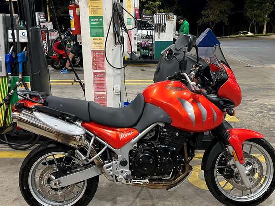TRIUMPH-TIGER 955i TRIUMPH-TIGER 955i-2005