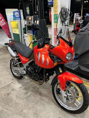 TRIUMPH-TIGER 955i-2005