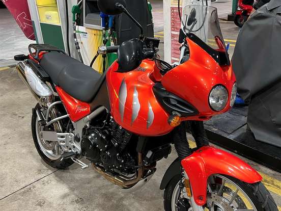 TRIUMPH-TIGER 955i TRIUMPH-TIGER 955i-2005