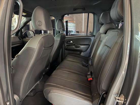 VOLKSWAGEN-AMAROK-2024