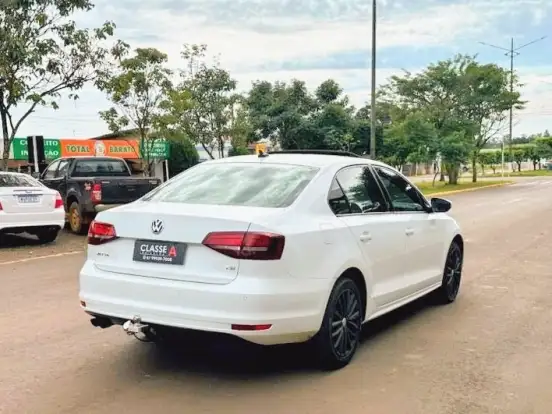 VOLKSWAGEN-JETTA-1.4 16V TSI COMFORTLINE GASOLINA 4P TIPTRONIC VOLKSWAGEN-JETTA-2017