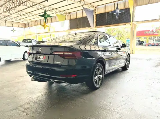 VOLKSWAGEN-JETTA-2018