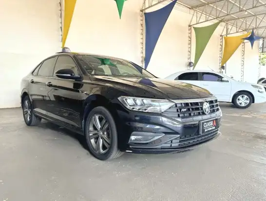 VOLKSWAGEN-JETTA-2018