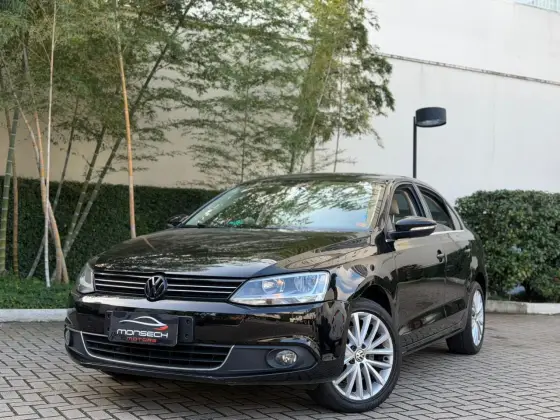 VOLKSWAGEN JETTA 2.0 TSI HIGHLINE 200CV GASOLINA 4P TIPTRONIC