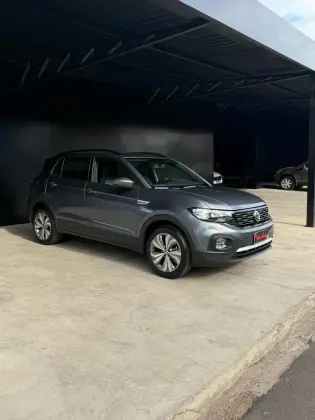 VOLKSWAGEN T-CROSS 1.0 200 TSI TOTAL FLEX COMFORTLINE AUTOMÁTICO
