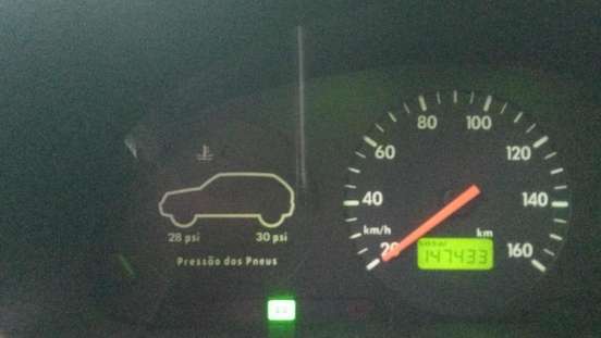 VOLKSWAGEN-GOL-2002
