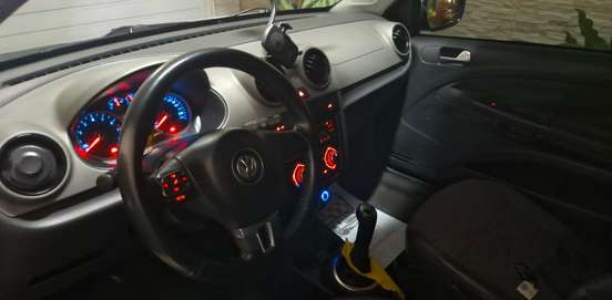 VOLKSWAGEN-SAVEIRO-2010