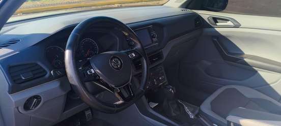VOLKSWAGEN-T-CROSS-2020