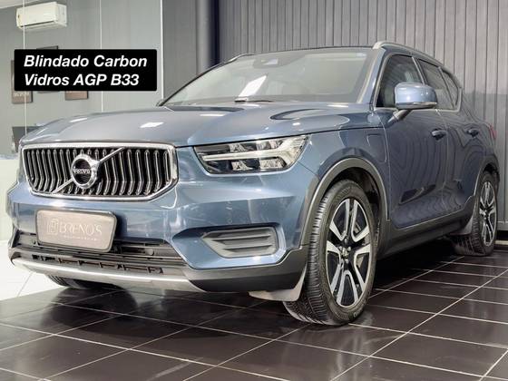 VOLVO XC40 1.5 T5 RECHARGE MOMENTUM GEARTRONIC